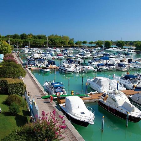 Marina Uno View Apartment Lignano Sabbiadoro Luaran gambar